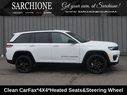 Used 2023 Jeep Grand Cherokee Limited w/ Black Appearance Package