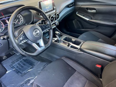 Used 2025 Nissan Sentra SR w/ Midnight Edition FWD image 11