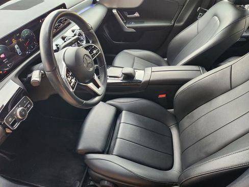 Used 2022 Mercedes-Benz A 220 image 12
