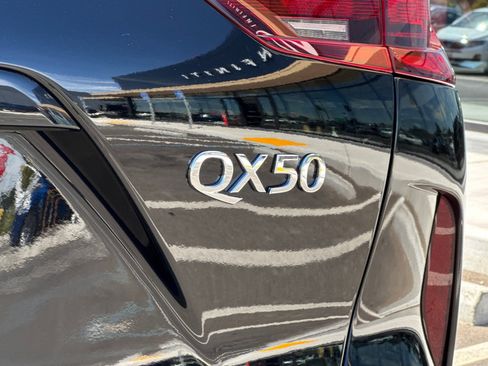 Used 2019 INFINITI QX50 Essential w/ Sensory Package image 53