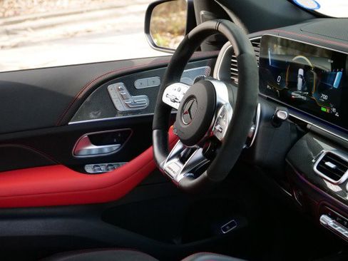 Used 2023 Mercedes-Benz GLE 53 AMG 4MATIC image 39