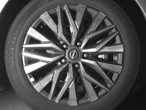 Used 2025 Nissan Altima 2.5 SV image 13