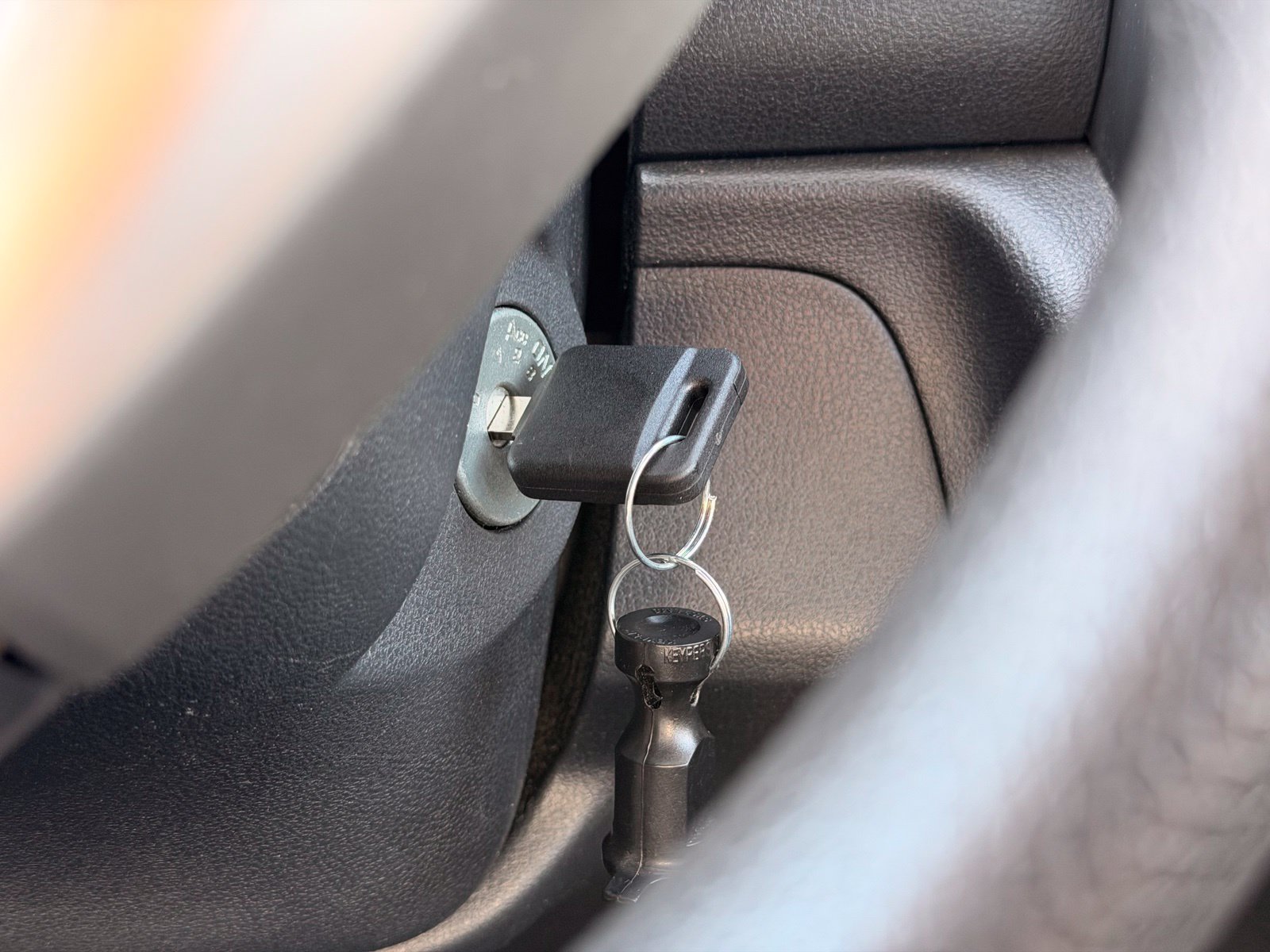 Used 2018 Nissan Versa S Plus FWD image 33
