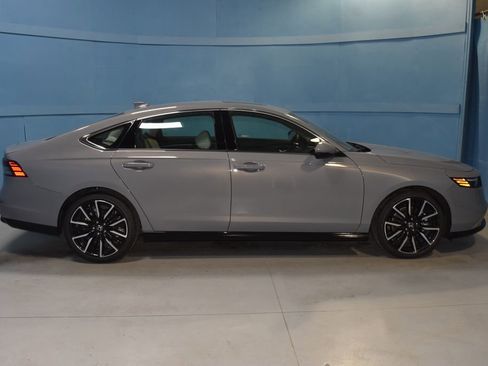 Used 2025 Honda Accord Touring image 25