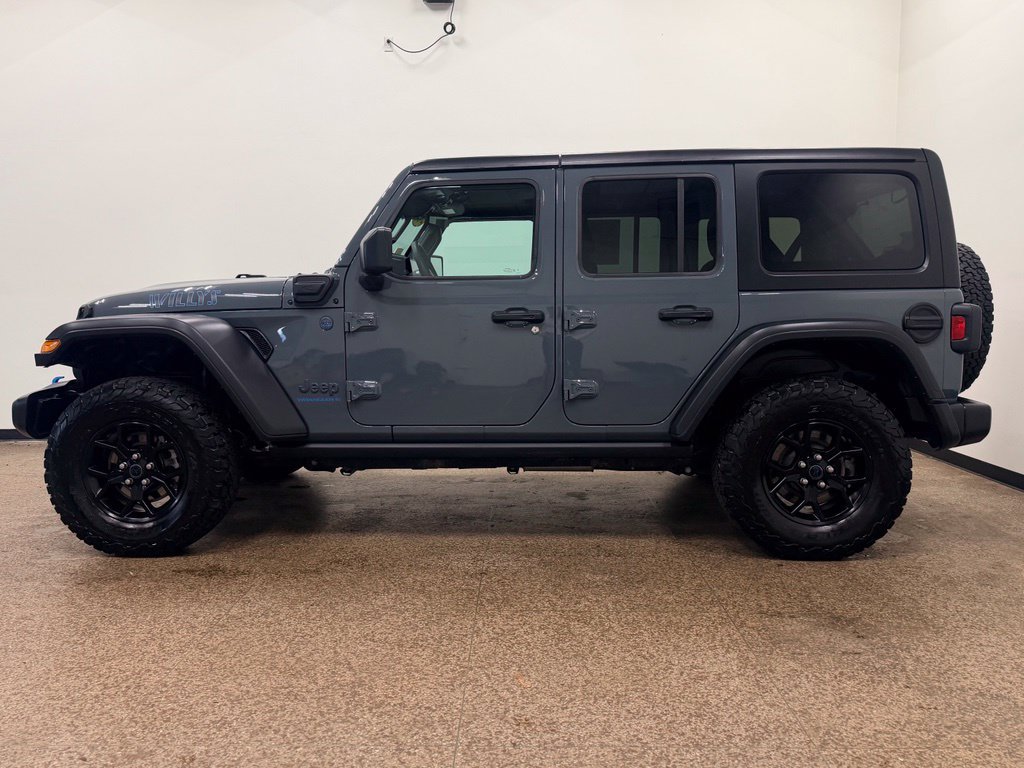Used 2024 Jeep Wrangler Unlimited AWD/4WD image 2