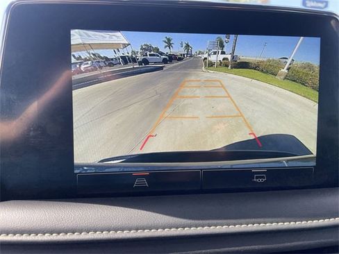 Used 2023 GMC Yukon SLT image 14