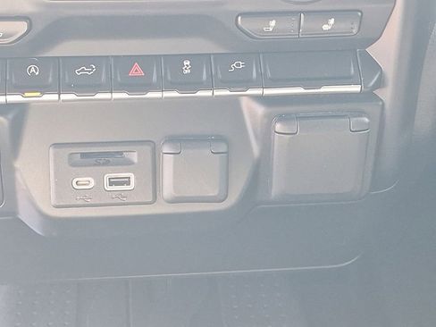 Used 2019 Chevrolet Silverado 1500 LT w/ All-Star Edition image 29