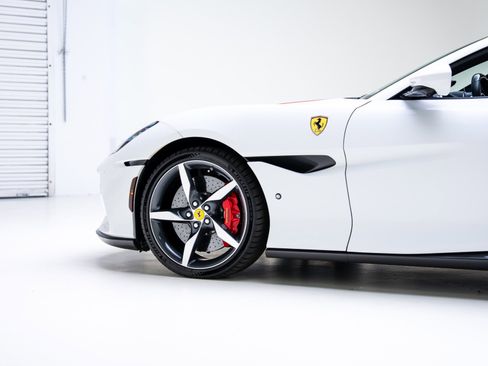 Used 2022 Ferrari Portofino M image 18