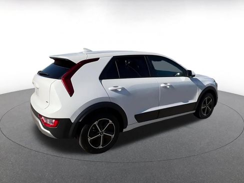 Used 2026 Kia Niro LX FWD image 15