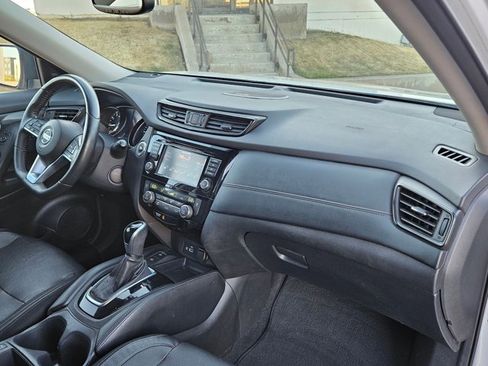 Used 2019 Nissan Rogue SL image 22
