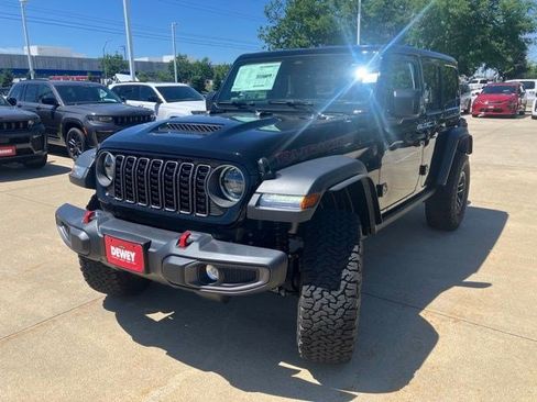 New 2026 Jeep Wrangler Unlimited Rubicon w/ Xtreme 35 Tire Package AWD/4WD image 3