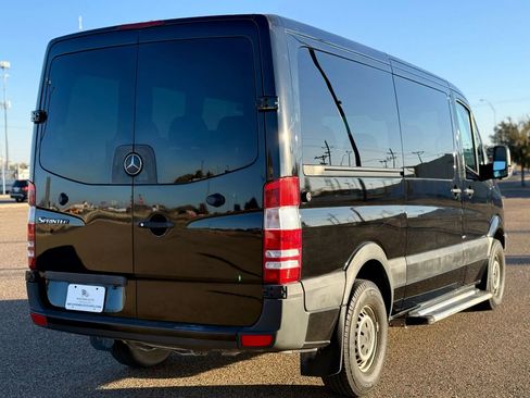 Used 2012 Mercedes-Benz Sprinter 2500 image 4