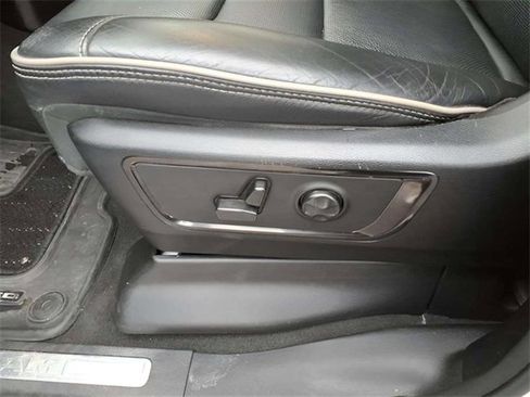 Used 2024 RAM 1500 Limited w/ Body Color Bumper Group image 7