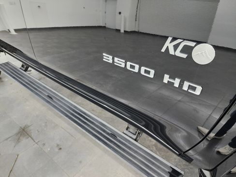 Used 2022 Chevrolet Silverado 3500 High Country image 30