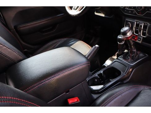 Used 2020 Jeep Wrangler Unlimited Rubicon AWD/4WD image 16