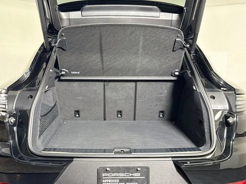Certified 2023 Porsche Cayenne Platinum Edition AWD/4WD image 50