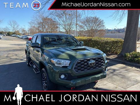 Used 2021 Toyota Tacoma TRD Sport image 1