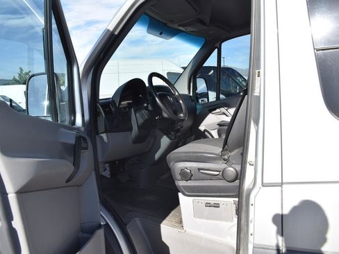 Used 2013 Mercedes-Benz Sprinter 2500 image 14