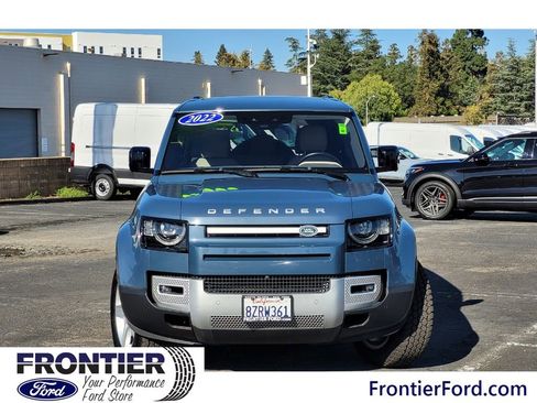 Used 2022 Land Rover Defender 110 SE image 3