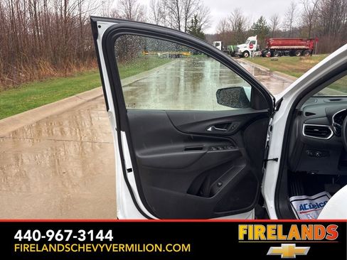 Used 2024 Chevrolet Equinox LT image 13