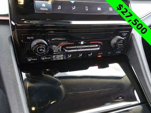 Certified 2023 Jeep Grand Cherokee Laredo image 16