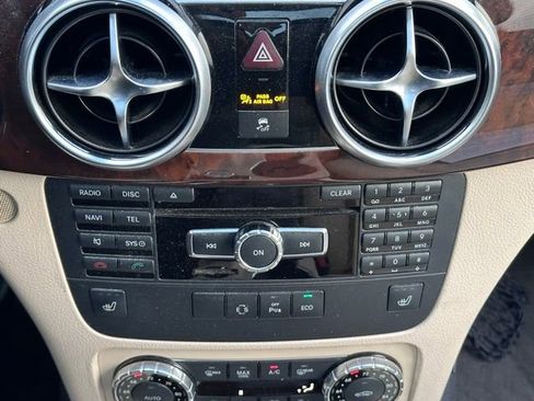 Used 2015 Mercedes-Benz GLK 350 4MATIC image 19