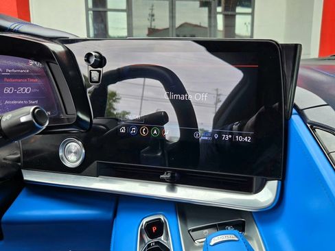 Used 2022 Chevrolet Corvette Stingray w/ Engine Appearance Package image 31