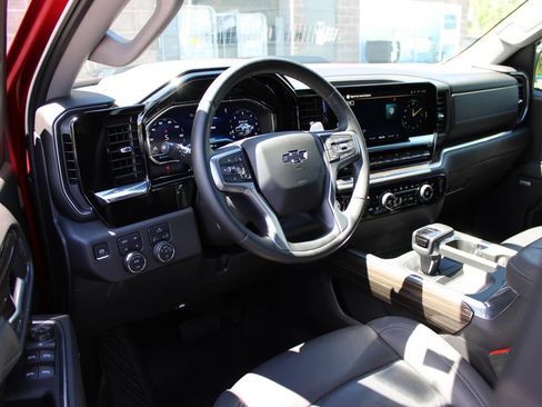 Certified 2025 Chevrolet Silverado 1500 LT Trail Boss w/ Convenience Package II AWD/4WD image 25
