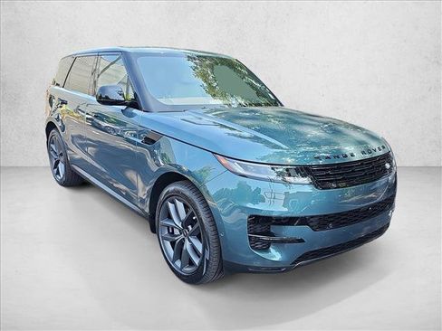 New 2025 Land Rover Range Rover Sport SE image 3