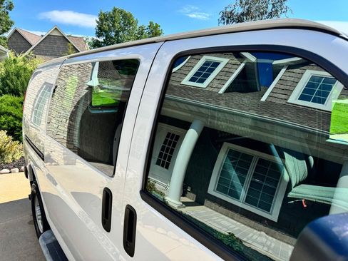 Used 2018 Chevrolet Express 2500 w/ Driver Convenience Package RWD image 39
