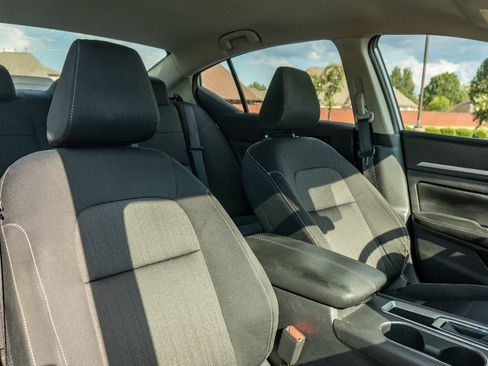 Used 2022 Nissan Altima 2.5 SV FWD image 20