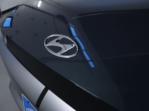 Used 2022 Hyundai Ioniq 5 SE image 9