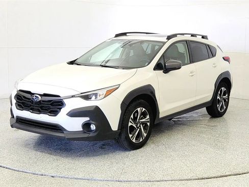 Used 2025 Subaru Crosstrek 2.0i Premium AWD/4WD image 3