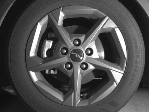 Used 2025 Kia K4 LXS image 12