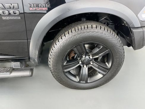 Used 2022 RAM 1500 Warlock AWD/4WD image 37
