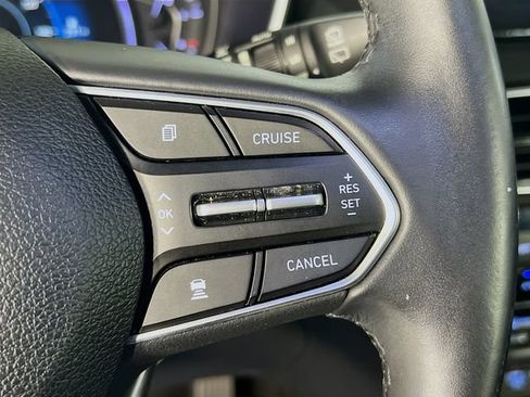 Used 2019 Hyundai Santa Fe FWD image 18