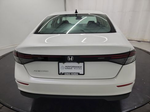Certified 2025 Honda Accord SE image 8