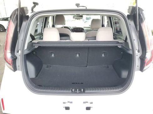 Certified 2023 Kia Soul EX image 6