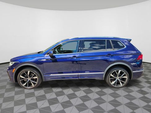 Used 2024 Volkswagen Tiguan SEL R-Line AWD/4WD image 5