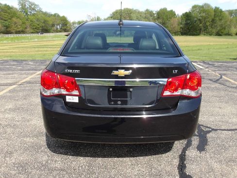 Used 2015 Chevrolet Cruze LT FWD image 4