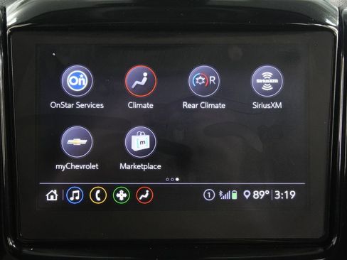 Used 2020 Chevrolet Traverse LT w/ Driver Confidence II Package AWD/4WD image 22