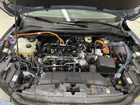 Used 2025 Ford Escape Platinum w/ Premium Technology Package image 47