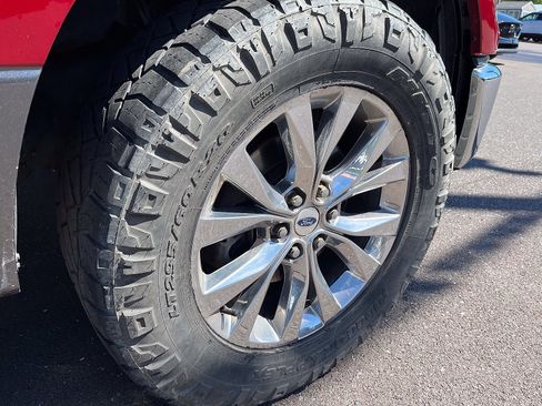 Used 2015 Ford F150 XLT w/ Equipment Group 301A Mid AWD/4WD image 10
