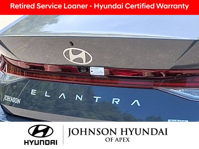 Used 2025 Hyundai Elantra Limited w/ Cargo Package FWD image 25