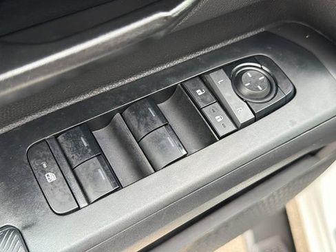 Used 2024 Toyota Tacoma SR5 RWD image 15
