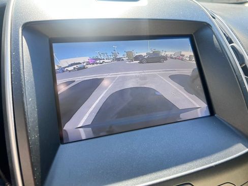 Used 2019 Ford Edge SEL w/ Equipment Group 201A AWD/4WD image 6
