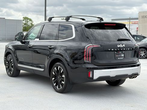 Used 2024 Kia Telluride SX FWD image 3