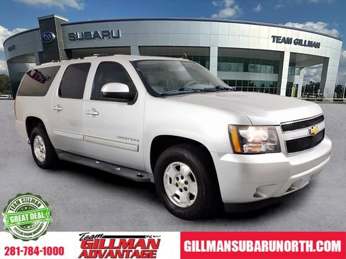 Used 2014 Chevrolet Suburban LT RWD image 1
