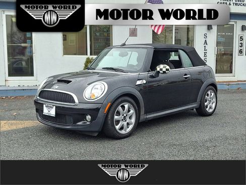 Used 2009 MINI Cooper S image 1