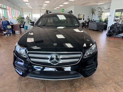 Used 2018 Mercedes-Benz E 400 4MATIC Wagon w/ Premium 2 Package (Q02)